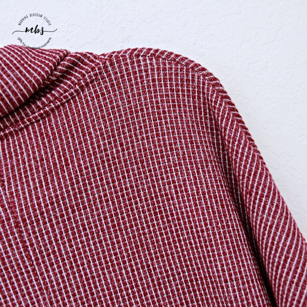 NWT Korye Cowl Neck Dolman Sleeves Oversized Sweater Burgundy White Women S - Picture 6 of 10